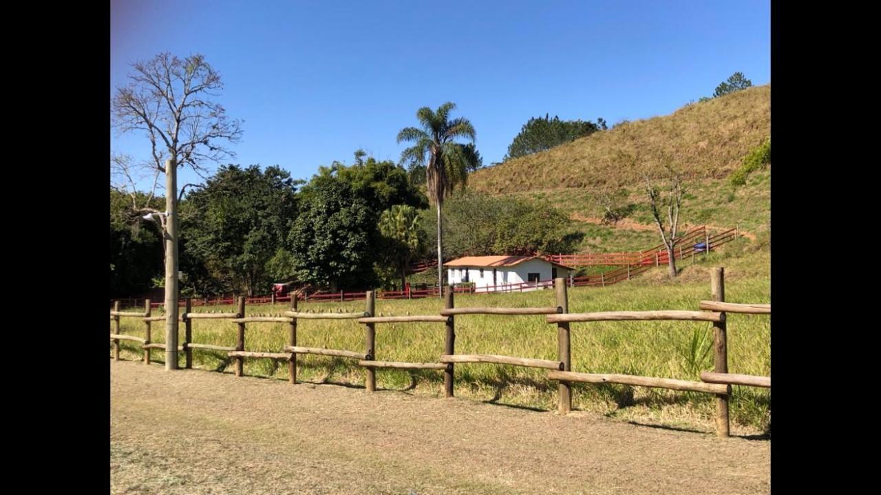 Vivenda Dos Guaranys -Um Projeto Ecologico - Casa Villa Conservatória Buitenkant foto