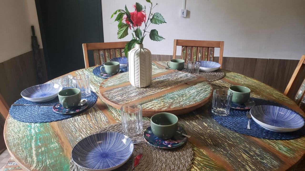 Vivenda Dos Guaranys -Um Projeto Ecologico - Casa Villa Conservatória Buitenkant foto